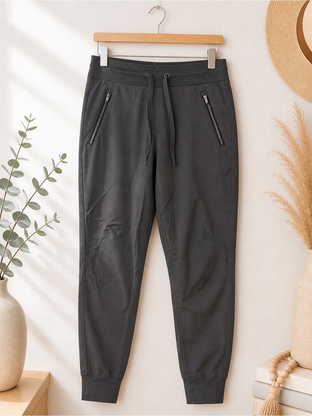 Athleta Black Trekkie North Drawstring Zip-Pocket Joggers